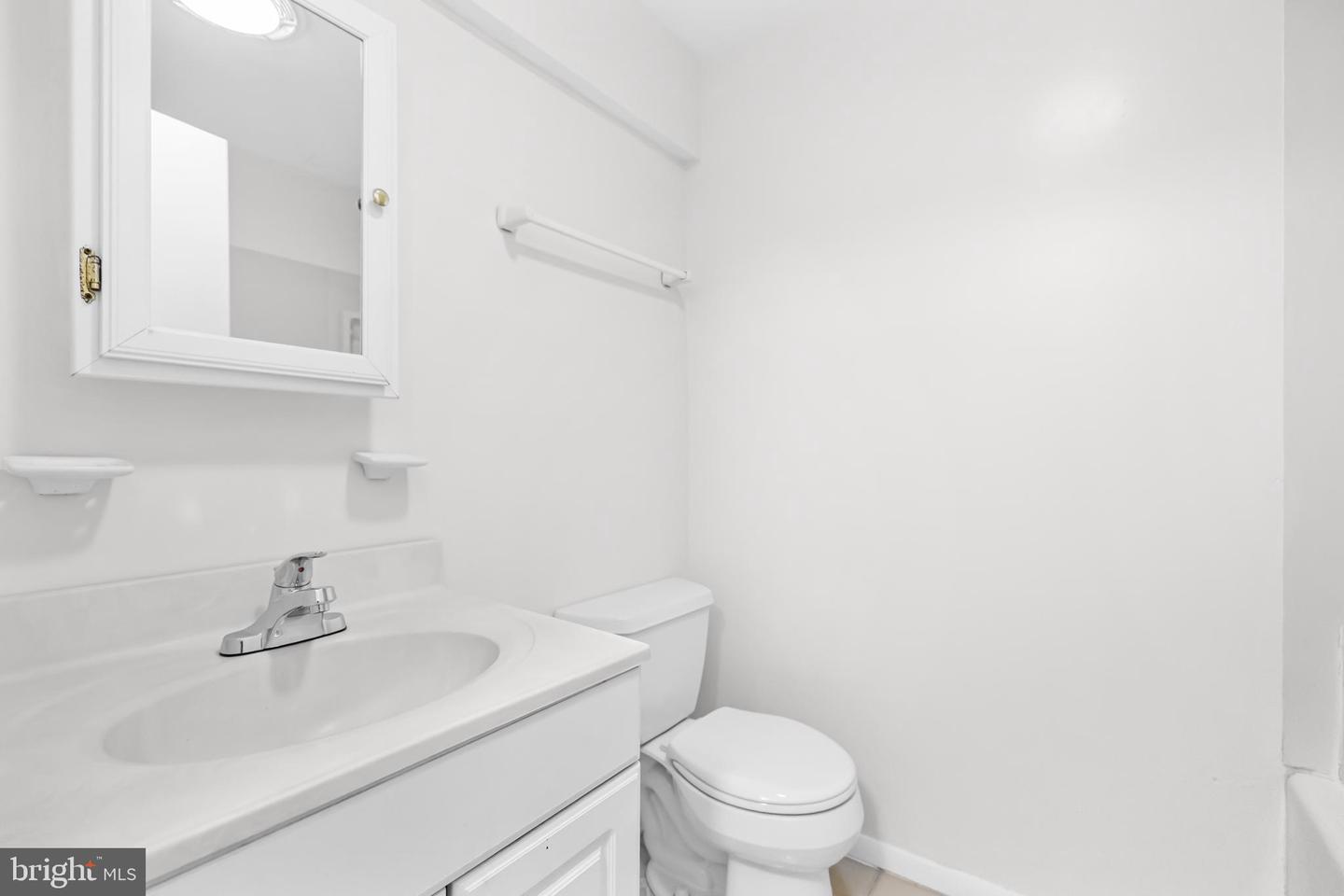 3051 SILENT VALLEY DR, FAIRFAX, Virginia 22031, 3 Bedrooms Bedrooms, ,2 BathroomsBathrooms,Residential,For sale,3051 SILENT VALLEY DR,VAFX2289840 MLS # VAFX2289840