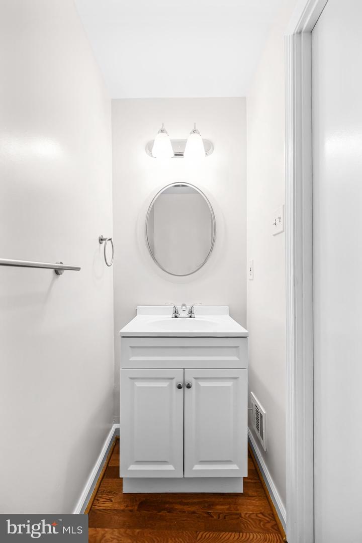 3051 SILENT VALLEY DR, FAIRFAX, Virginia 22031, 3 Bedrooms Bedrooms, ,2 BathroomsBathrooms,Residential,For sale,3051 SILENT VALLEY DR,VAFX2289840 MLS # VAFX2289840