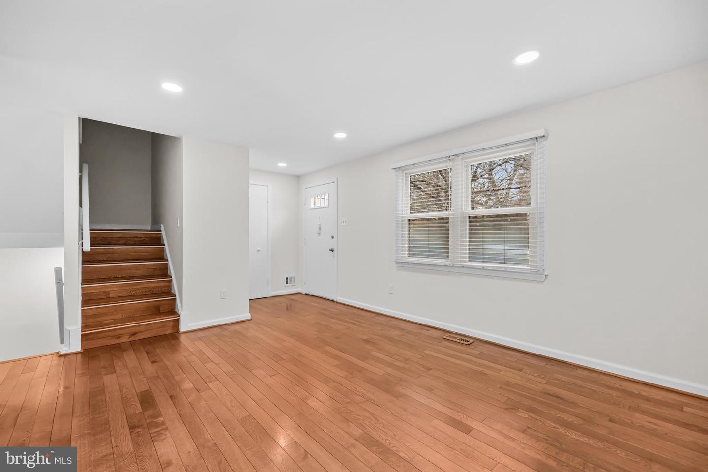 3051 SILENT VALLEY DR, FAIRFAX, Virginia 22031, 3 Bedrooms Bedrooms, ,2 BathroomsBathrooms,Residential,For sale,3051 SILENT VALLEY DR,VAFX2289840 MLS # VAFX2289840