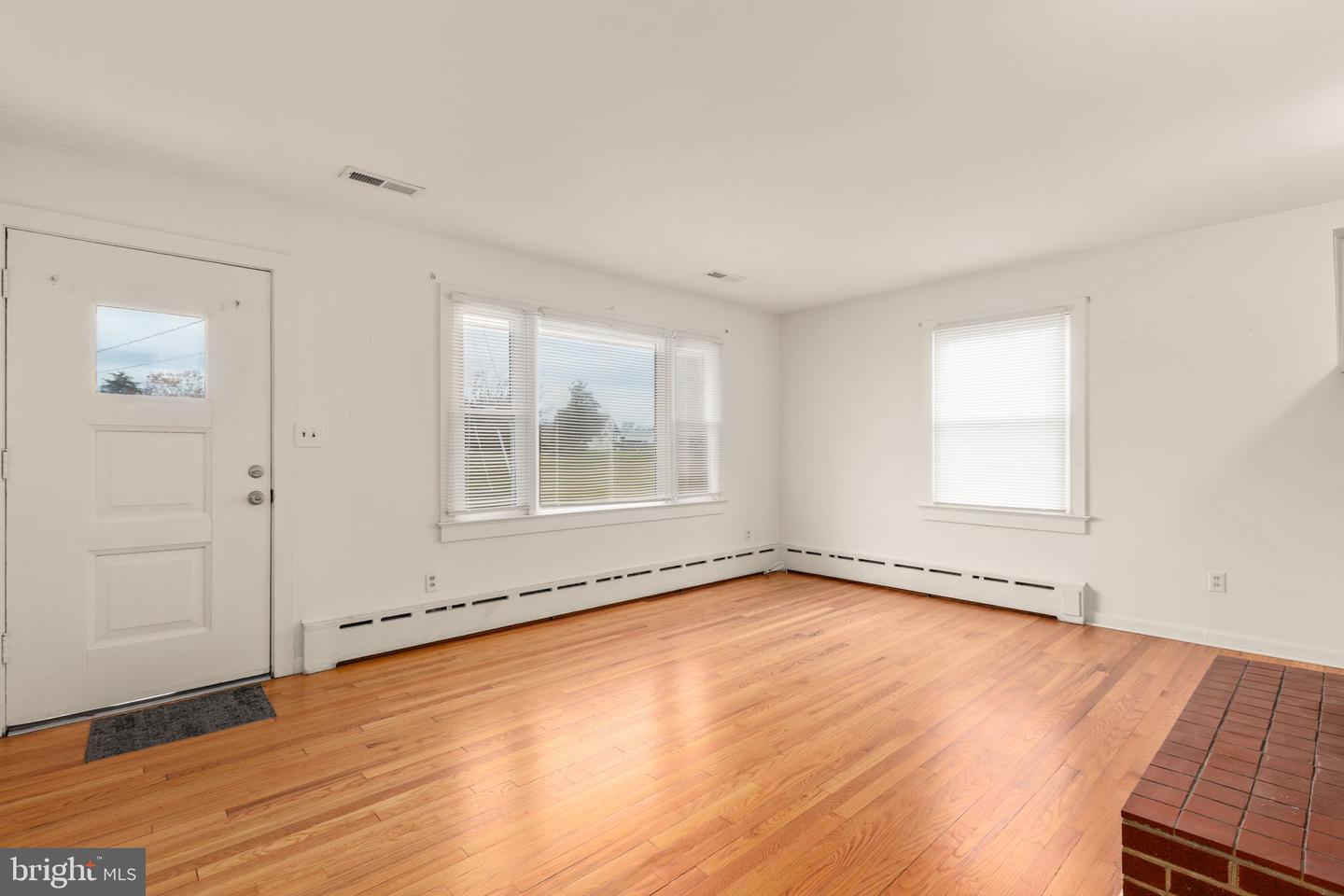 1416 WARRENTON RD, FREDERICKSBURG, Virginia 22406, 3 Bedrooms Bedrooms, ,1 BathroomBathrooms,Residential,For sale,1416 WARRENTON RD,VAST2045958 MLS # VAST2045958