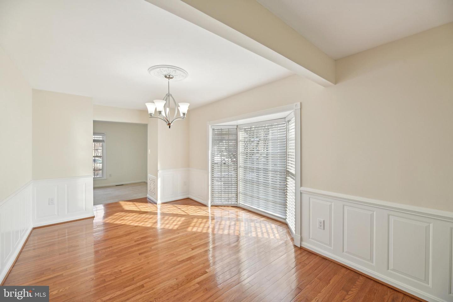 111 CONNEMARA DR, STERLING, Virginia 20164, 4 Bedrooms Bedrooms, ,3 BathroomsBathrooms,Residential,For sale,111 CONNEMARA DR,VALO2115840 MLS # VALO2115840