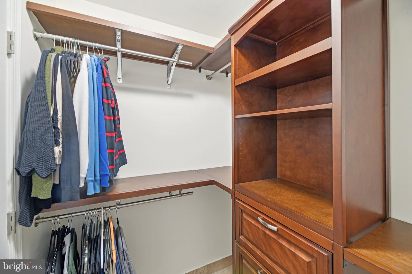 111 CONNEMARA DR, STERLING, Virginia 20164, 4 Bedrooms Bedrooms, ,3 BathroomsBathrooms,Residential,For sale,111 CONNEMARA DR,VALO2115840 MLS # VALO2115840