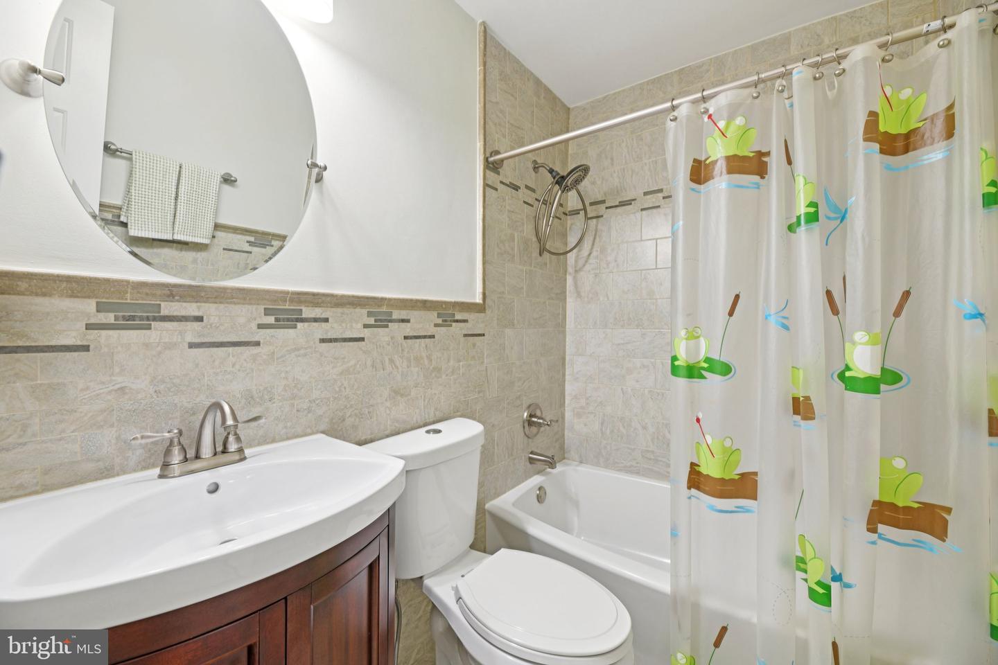 111 CONNEMARA DR, STERLING, Virginia 20164, 4 Bedrooms Bedrooms, ,3 BathroomsBathrooms,Residential,For sale,111 CONNEMARA DR,VALO2115840 MLS # VALO2115840