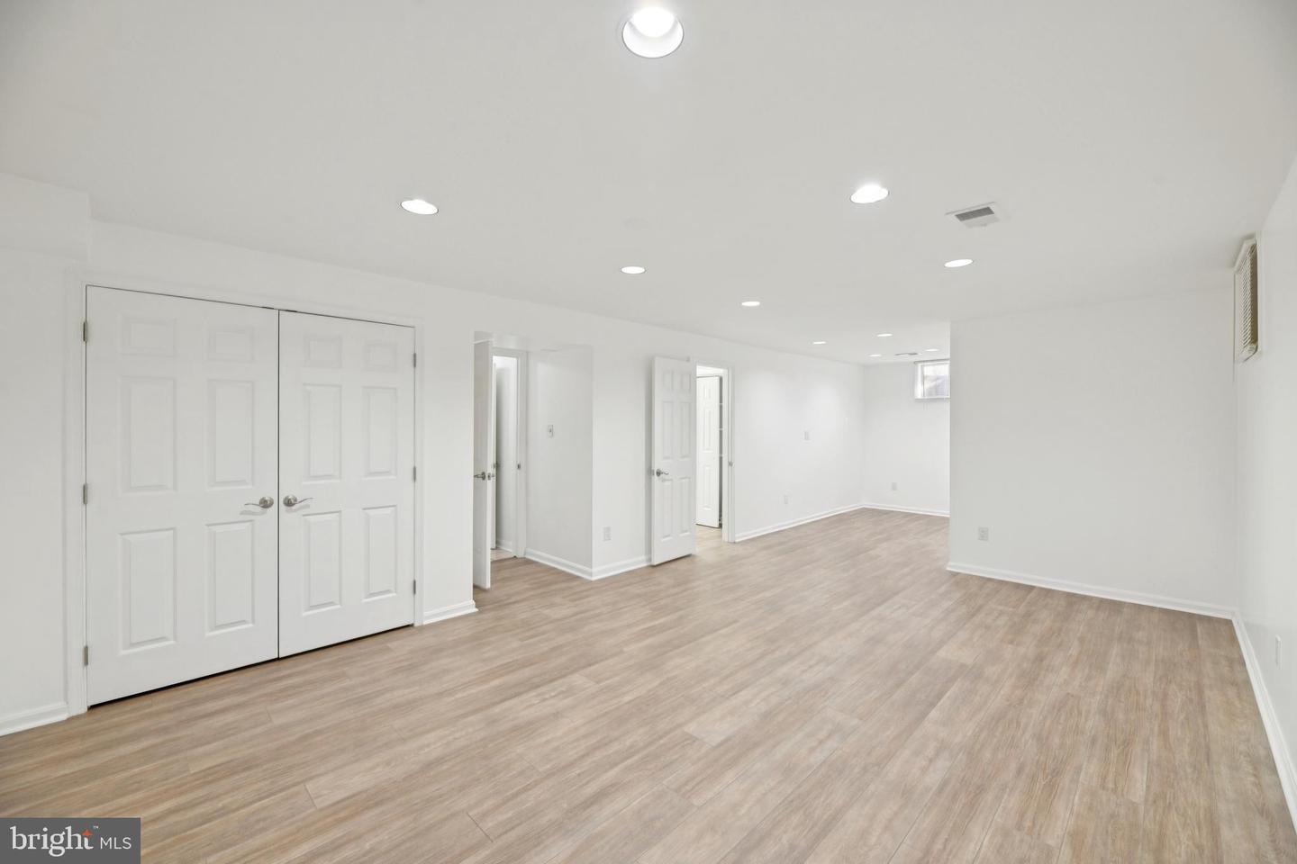 111 CONNEMARA DR, STERLING, Virginia 20164, 4 Bedrooms Bedrooms, ,3 BathroomsBathrooms,Residential,For sale,111 CONNEMARA DR,VALO2115840 MLS # VALO2115840