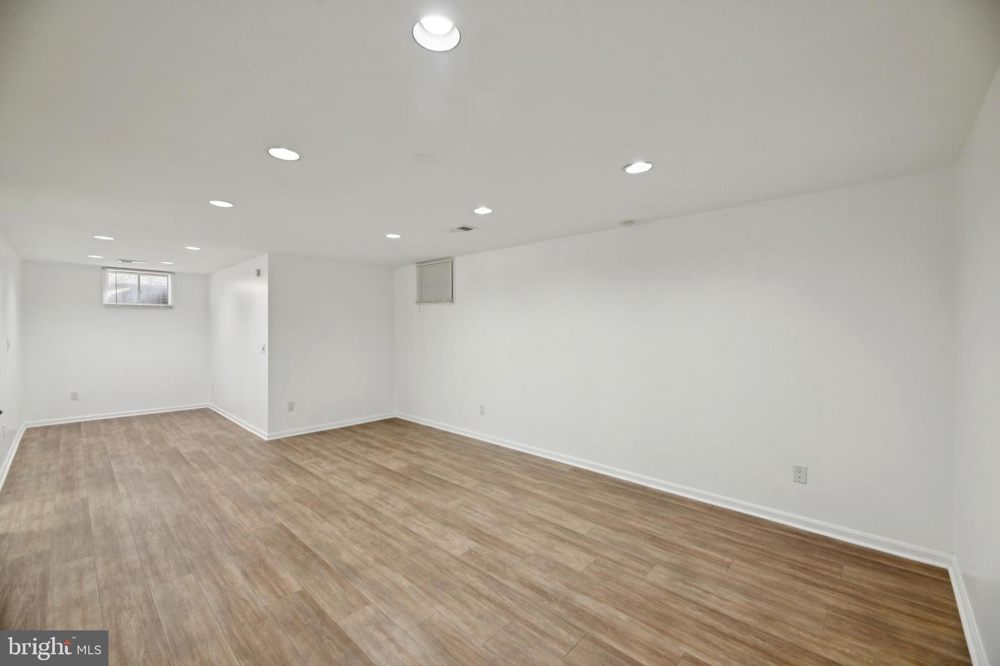 111 CONNEMARA DR, STERLING, Virginia 20164, 4 Bedrooms Bedrooms, ,3 BathroomsBathrooms,Residential,For sale,111 CONNEMARA DR,VALO2115840 MLS # VALO2115840