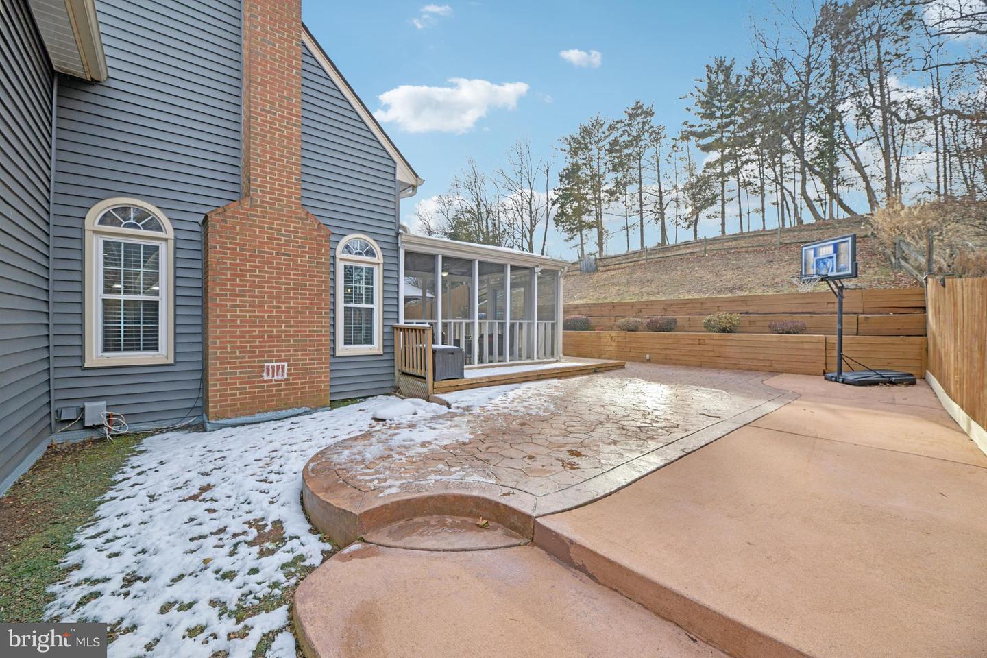 111 CONNEMARA DR, STERLING, Virginia 20164, 4 Bedrooms Bedrooms, ,3 BathroomsBathrooms,Residential,For sale,111 CONNEMARA DR,VALO2115840 MLS # VALO2115840