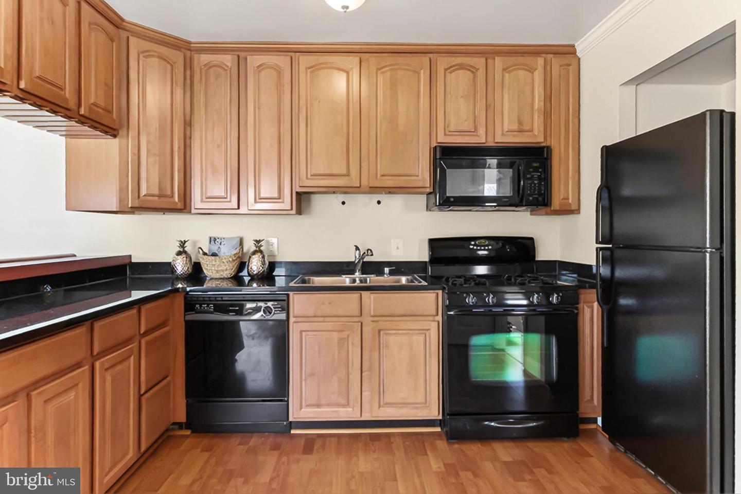 7328 ROUTE 29 #28/202, FALLS CHURCH, Virginia 22046, 1 Bedroom Bedrooms, ,1 BathroomBathrooms,Residential,For sale,7328 ROUTE 29 #28/202,VAFX2290968 MLS # VAFX2290968