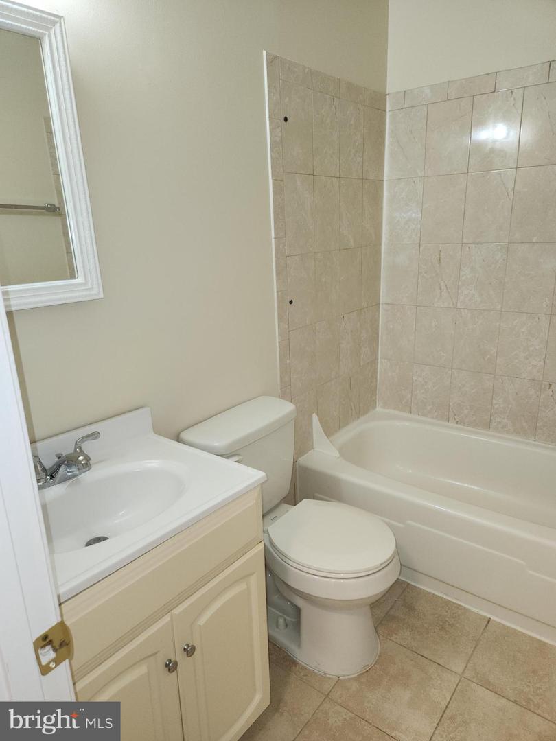 5422 LONG BOAT CT, FAIRFAX, Virginia 22032, 3 Bedrooms Bedrooms, ,2 BathroomsBathrooms,Residential,For sale,5422 LONG BOAT CT,VAFX2291048 MLS # VAFX2291048