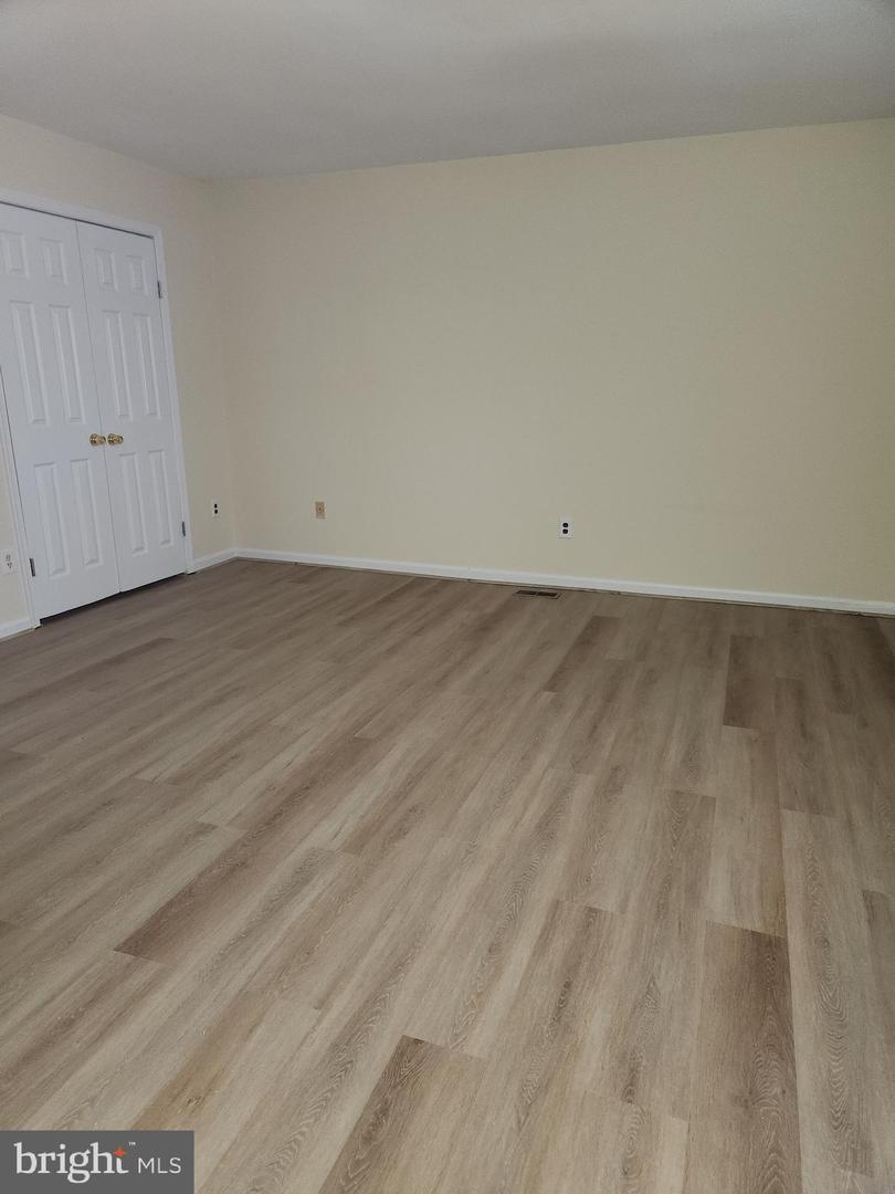 5422 LONG BOAT CT, FAIRFAX, Virginia 22032, 3 Bedrooms Bedrooms, ,2 BathroomsBathrooms,Residential,For sale,5422 LONG BOAT CT,VAFX2291048 MLS # VAFX2291048