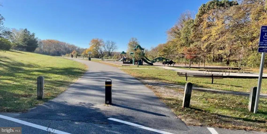 5422 LONG BOAT CT, FAIRFAX, Virginia 22032, 3 Bedrooms Bedrooms, ,2 BathroomsBathrooms,Residential,For sale,5422 LONG BOAT CT,VAFX2291048 MLS # VAFX2291048