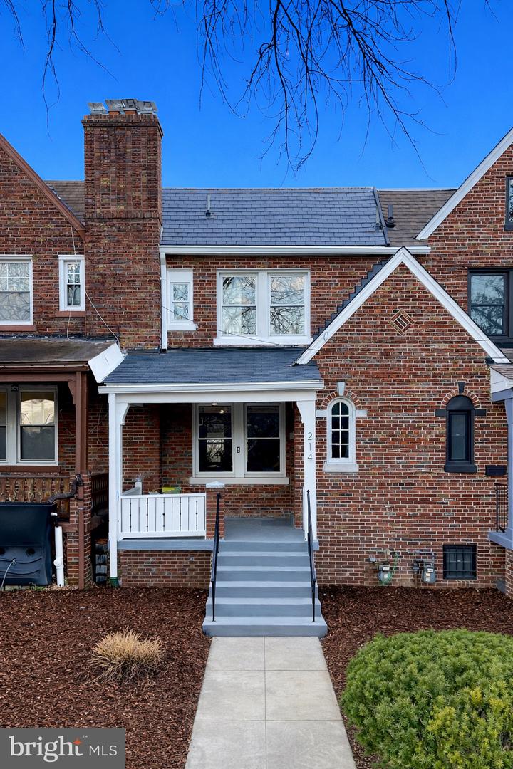 214 JEFFERSON ST NW, WASHINGTON, District Of Columbia 20011, 3 Bedrooms Bedrooms, ,2 BathroomsBathrooms,Residential,For sale,214 JEFFERSON ST NW,DCDC2246318 MLS # DCDC2246318