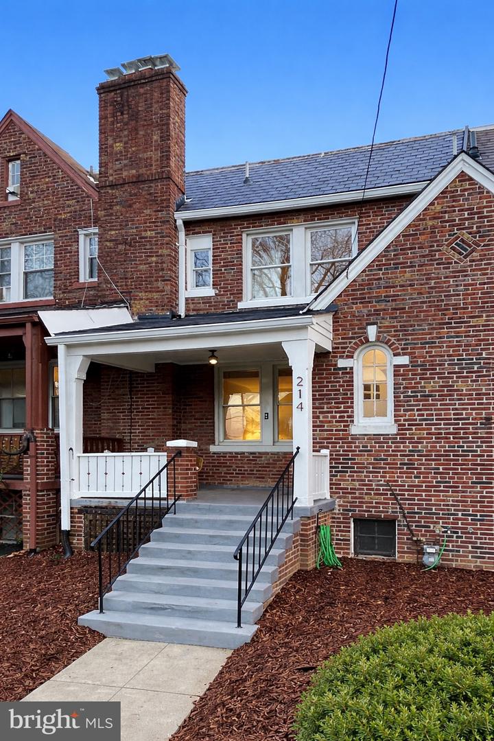 214 JEFFERSON ST NW, WASHINGTON, District Of Columbia 20011, 3 Bedrooms Bedrooms, ,2 BathroomsBathrooms,Residential,For sale,214 JEFFERSON ST NW,DCDC2246318 MLS # DCDC2246318