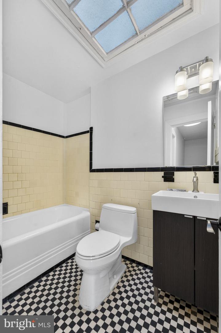 214 JEFFERSON ST NW, WASHINGTON, District Of Columbia 20011, 3 Bedrooms Bedrooms, ,2 BathroomsBathrooms,Residential,For sale,214 JEFFERSON ST NW,DCDC2246318 MLS # DCDC2246318