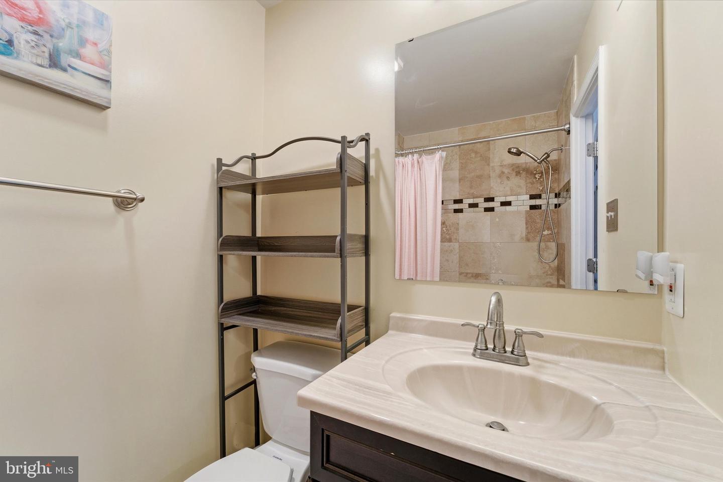 13961 WATER POND CT, CENTREVILLE, Virginia 20121, 3 Bedrooms Bedrooms, 13 Rooms Rooms,2 BathroomsBathrooms,Residential,For sale,13961 WATER POND CT,VAFX2291218 MLS # VAFX2291218