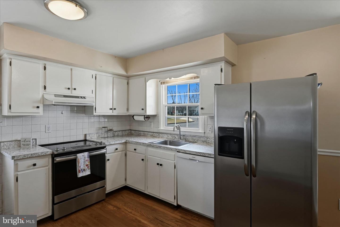 200 WASHINGTON AVE, FRONT ROYAL, Virginia 22630, 2 Bedrooms Bedrooms, 5 Rooms Rooms,1 BathroomBathrooms,Residential,For sale,200 WASHINGTON AVE,VAWR2013424 MLS # VAWR2013424