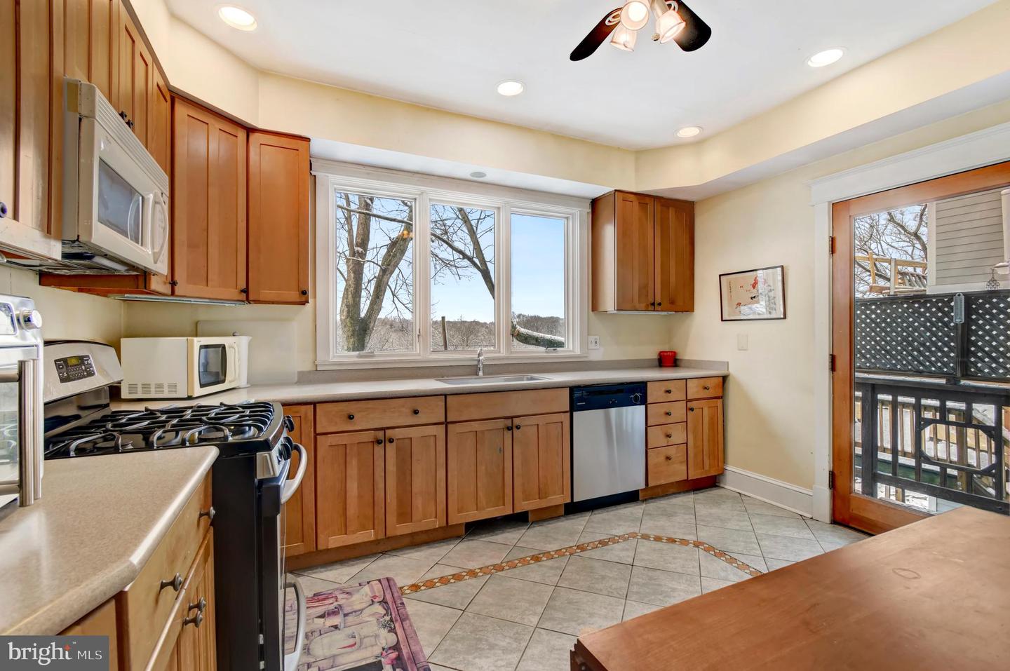 5176 FULTON ST NW, WASHINGTON, District Of Columbia 20016, 3 Bedrooms Bedrooms, ,2 BathroomsBathrooms,Residential,For sale,5176 FULTON ST NW,DCDC2246366 MLS # DCDC2246366