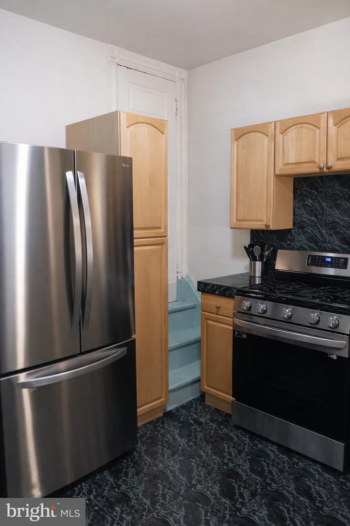 1209 HARVARD ST NW, WASHINGTON, District Of Columbia 20009, 6 Bedrooms Bedrooms, ,2 BathroomsBathrooms,Residential,For sale,1209 HARVARD ST NW,DCDC2246378 MLS # DCDC2246378