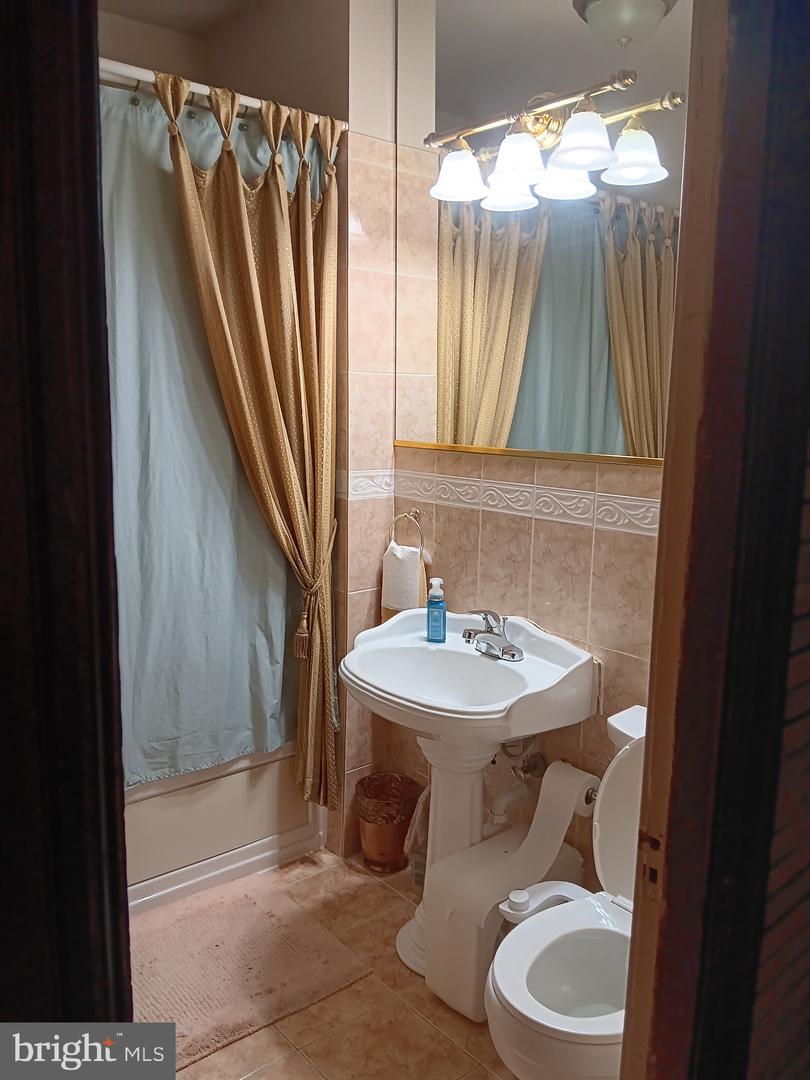 1209 HARVARD ST NW, WASHINGTON, District Of Columbia 20009, 6 Bedrooms Bedrooms, ,2 BathroomsBathrooms,Residential,For sale,1209 HARVARD ST NW,DCDC2246378 MLS # DCDC2246378