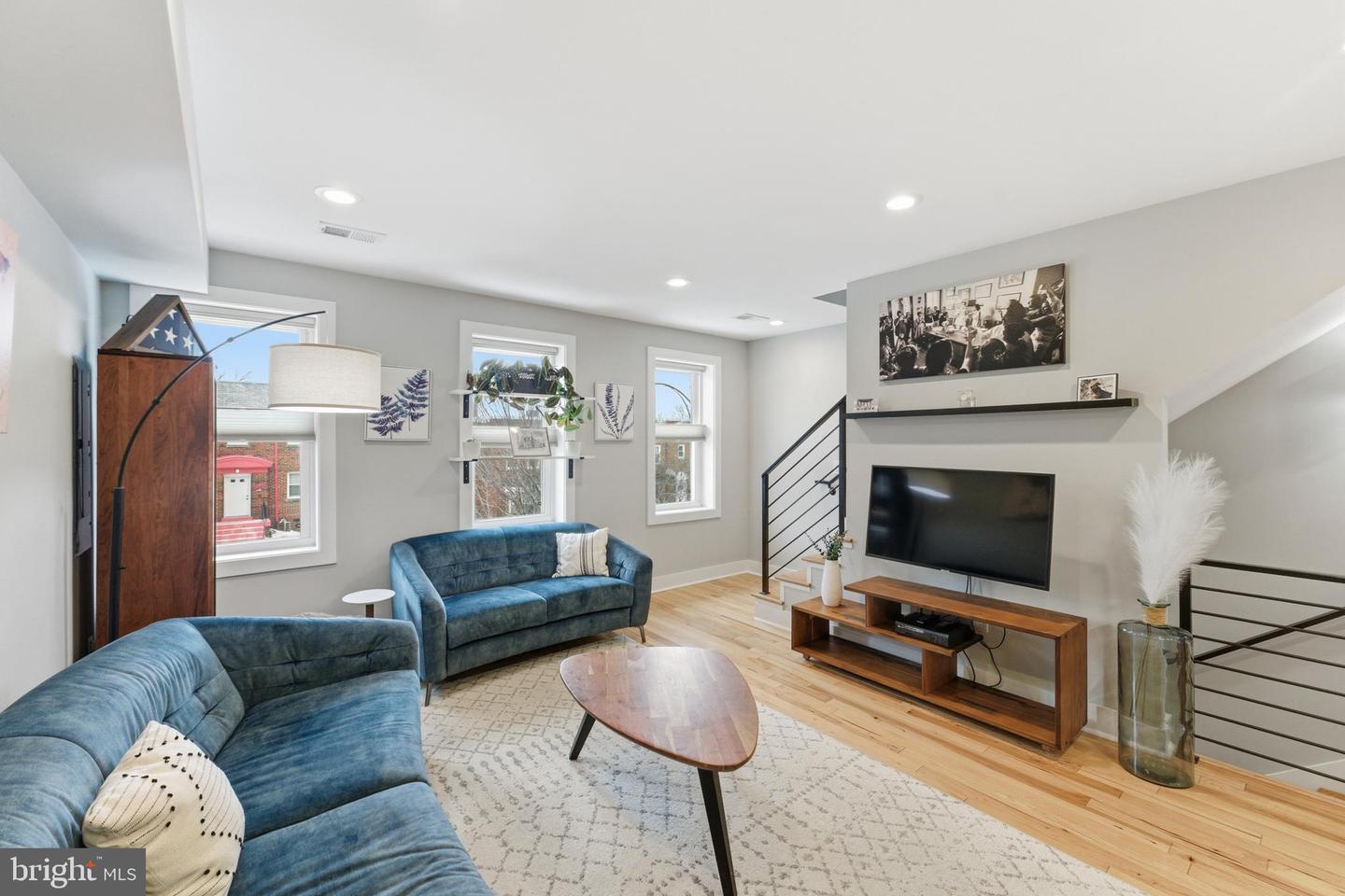 1831 INDEPENDENCE AVE SE #2, WASHINGTON, District Of Columbia 20003, 3 Bedrooms Bedrooms, 9 Rooms Rooms,3 BathroomsBathrooms,Residential,For sale,1831 INDEPENDENCE AVE SE #2,DCDC2246492 MLS # DCDC2246492