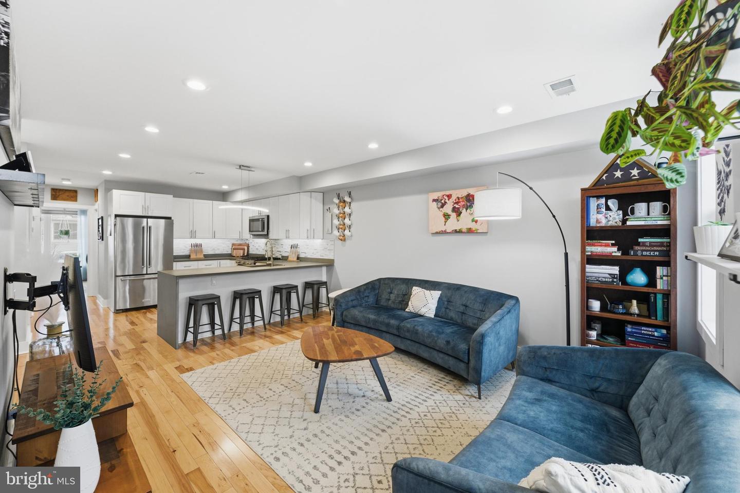 1831 INDEPENDENCE AVE SE #2, WASHINGTON, District Of Columbia 20003, 3 Bedrooms Bedrooms, 9 Rooms Rooms,3 BathroomsBathrooms,Residential,For sale,1831 INDEPENDENCE AVE SE #2,DCDC2246492 MLS # DCDC2246492