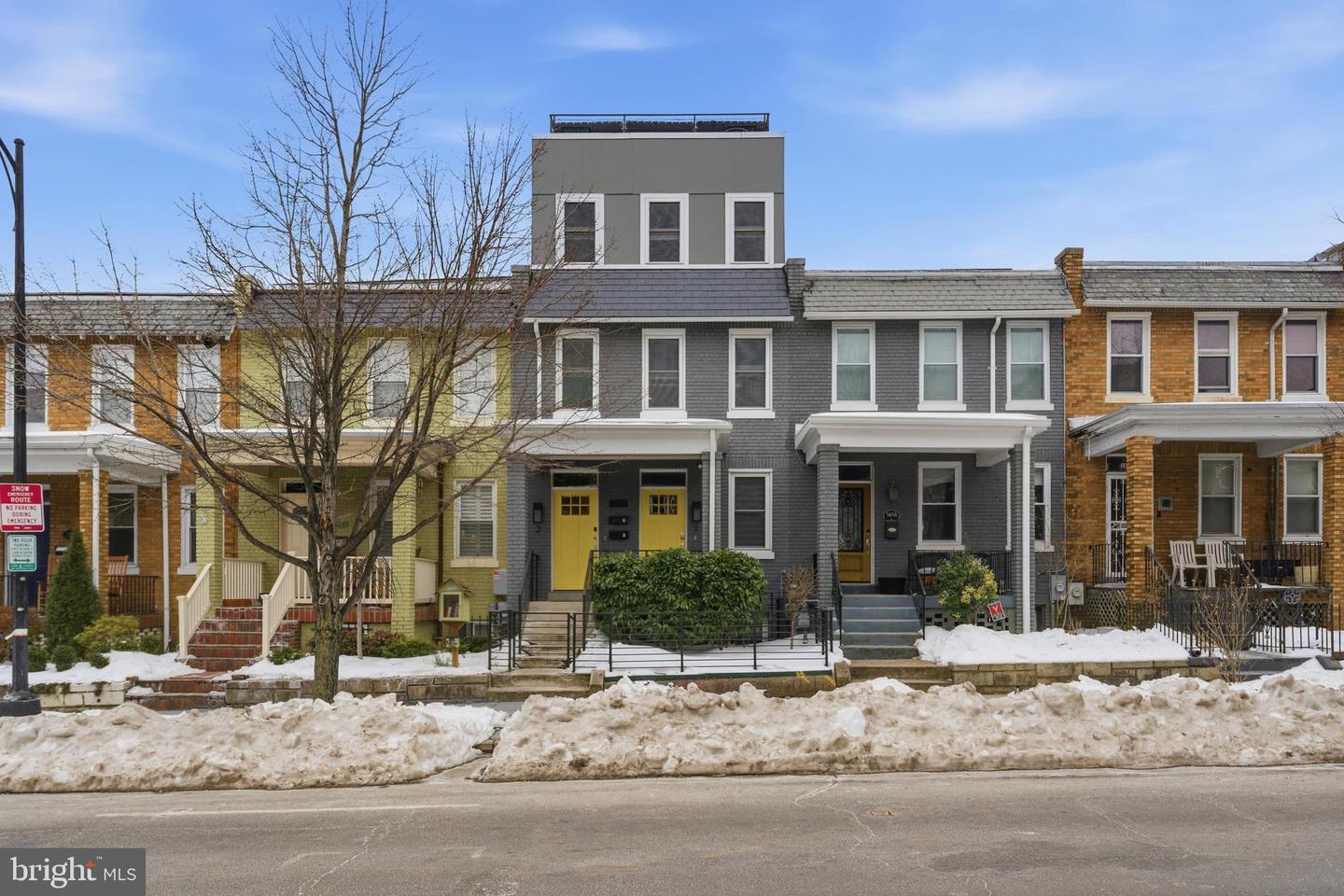 1831 INDEPENDENCE AVE SE #2, WASHINGTON, District Of Columbia 20003, 3 Bedrooms Bedrooms, 9 Rooms Rooms,3 BathroomsBathrooms,Residential,For sale,1831 INDEPENDENCE AVE SE #2,DCDC2246492 MLS # DCDC2246492