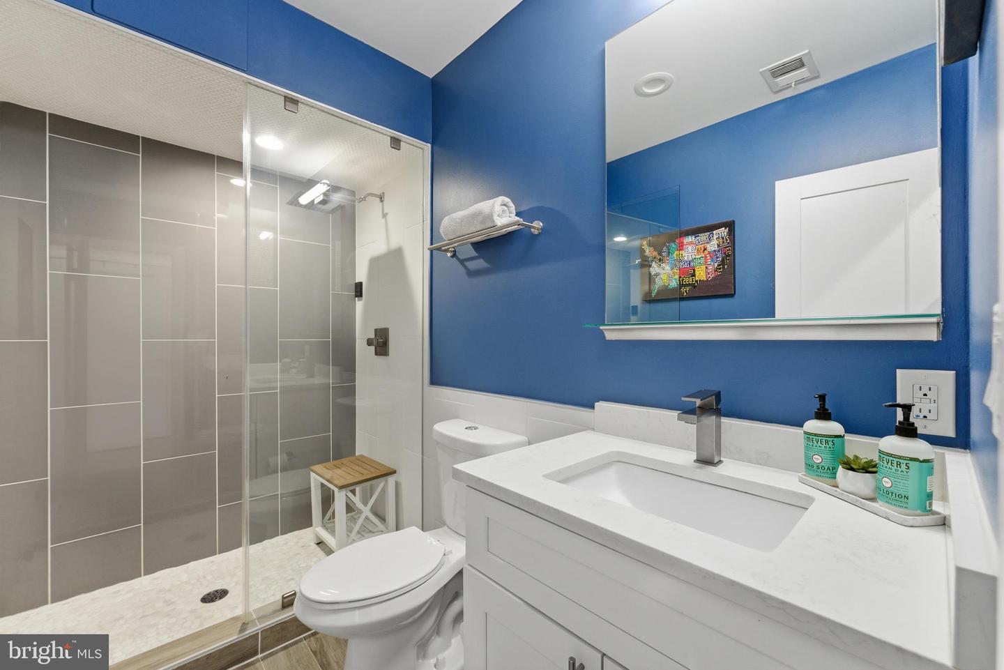 1831 INDEPENDENCE AVE SE #2, WASHINGTON, District Of Columbia 20003, 3 Bedrooms Bedrooms, 9 Rooms Rooms,3 BathroomsBathrooms,Residential,For sale,1831 INDEPENDENCE AVE SE #2,DCDC2246492 MLS # DCDC2246492