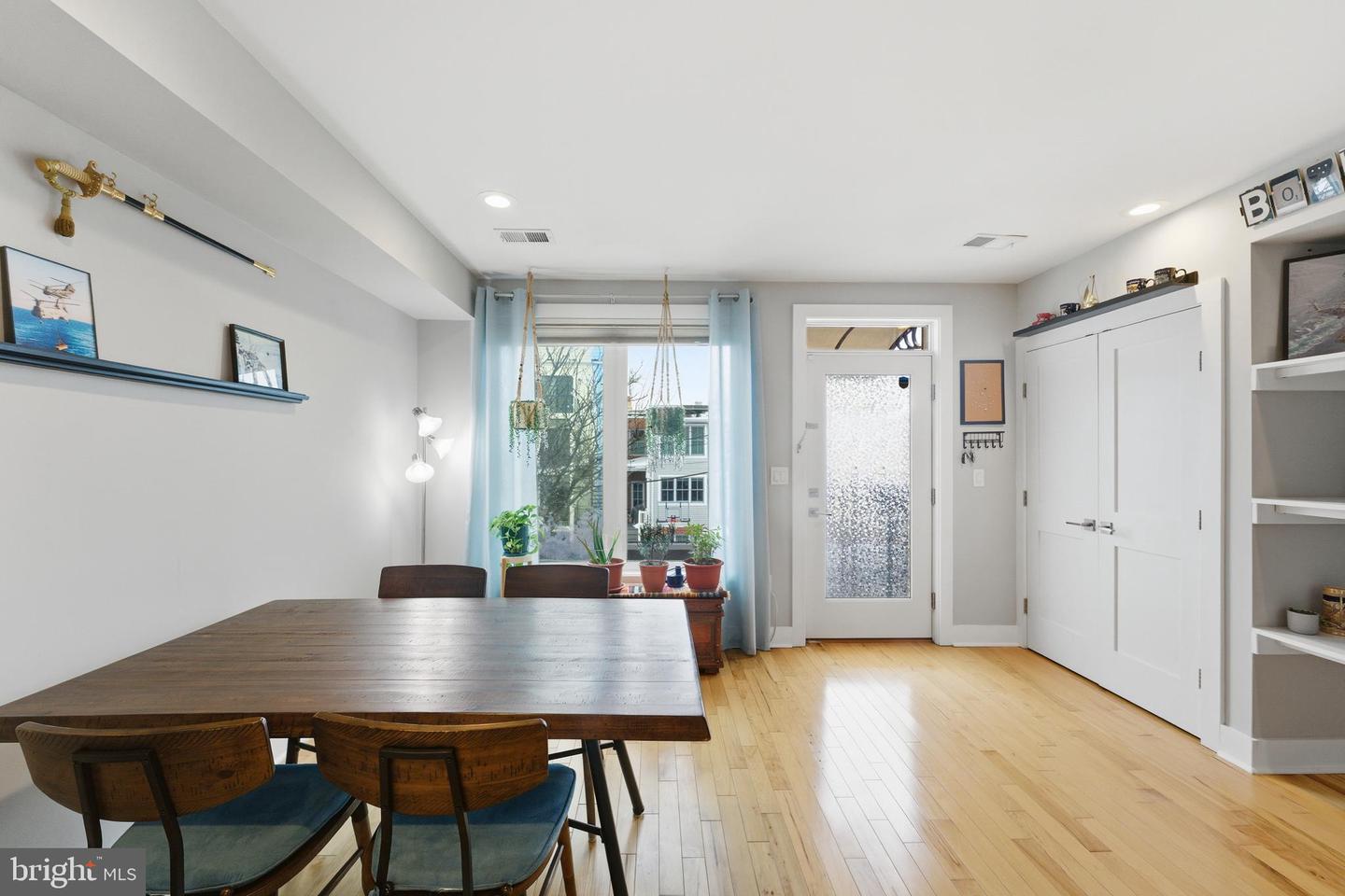 1831 INDEPENDENCE AVE SE #2, WASHINGTON, District Of Columbia 20003, 3 Bedrooms Bedrooms, 9 Rooms Rooms,3 BathroomsBathrooms,Residential,For sale,1831 INDEPENDENCE AVE SE #2,DCDC2246492 MLS # DCDC2246492