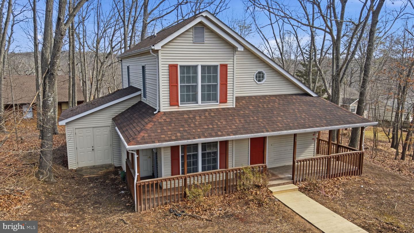 109 HILLTOP CT, CROSS JUNCTION, Virginia 22625, 3 Bedrooms Bedrooms, 7 Rooms Rooms,2 BathroomsBathrooms,Residential,For sale,109 HILLTOP CT,VAFV2039644 MLS # VAFV2039644