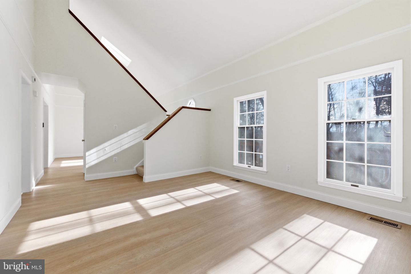 109 HILLTOP CT, CROSS JUNCTION, Virginia 22625, 3 Bedrooms Bedrooms, 7 Rooms Rooms,2 BathroomsBathrooms,Residential,For sale,109 HILLTOP CT,VAFV2039644 MLS # VAFV2039644