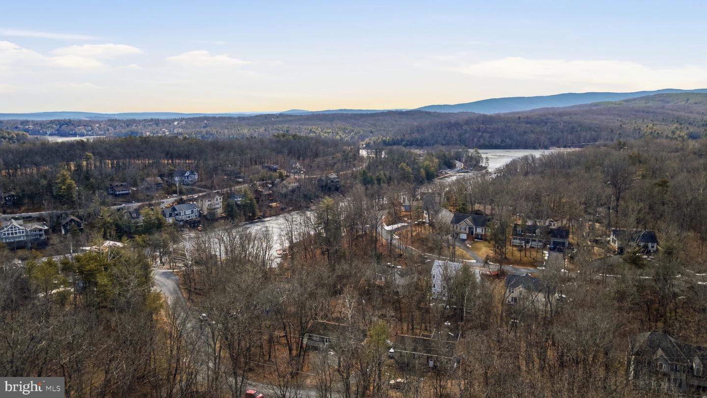 109 HILLTOP CT, CROSS JUNCTION, Virginia 22625, 3 Bedrooms Bedrooms, 7 Rooms Rooms,2 BathroomsBathrooms,Residential,For sale,109 HILLTOP CT,VAFV2039644 MLS # VAFV2039644