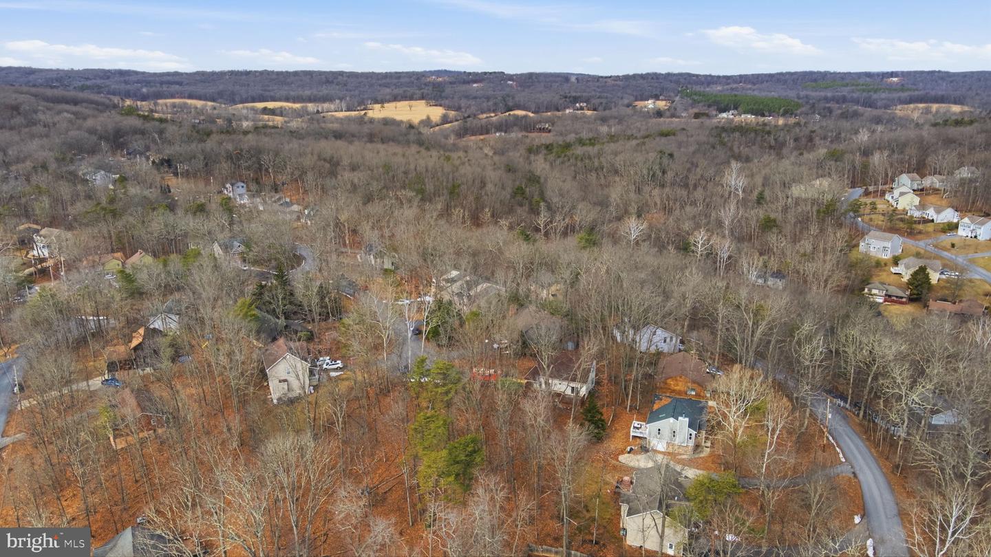 109 HILLTOP CT, CROSS JUNCTION, Virginia 22625, 3 Bedrooms Bedrooms, 7 Rooms Rooms,2 BathroomsBathrooms,Residential,For sale,109 HILLTOP CT,VAFV2039644 MLS # VAFV2039644