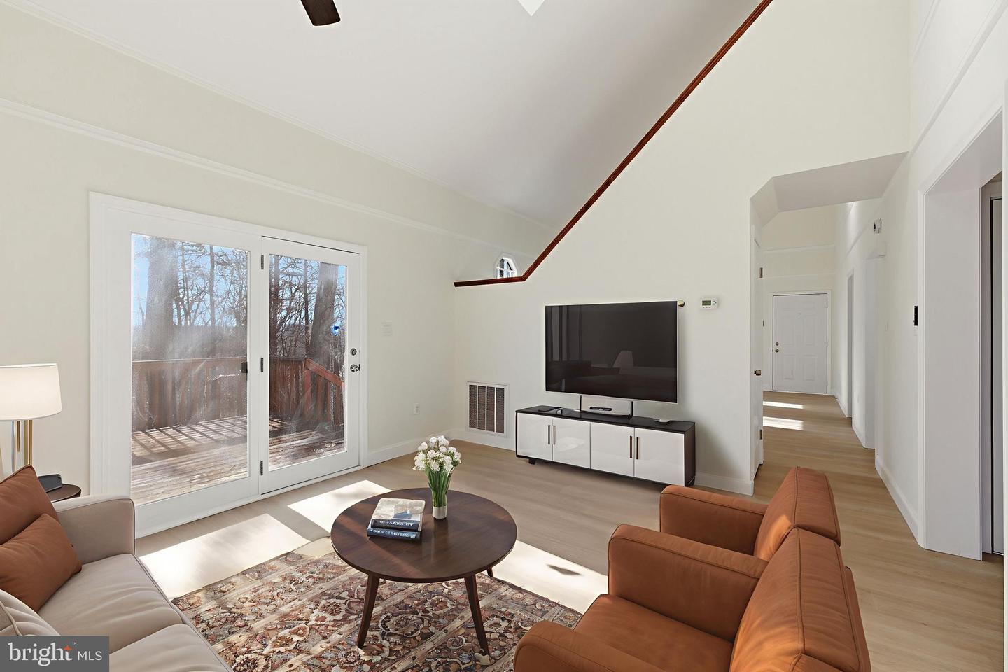 109 HILLTOP CT, CROSS JUNCTION, Virginia 22625, 3 Bedrooms Bedrooms, 7 Rooms Rooms,2 BathroomsBathrooms,Residential,For sale,109 HILLTOP CT,VAFV2039644 MLS # VAFV2039644