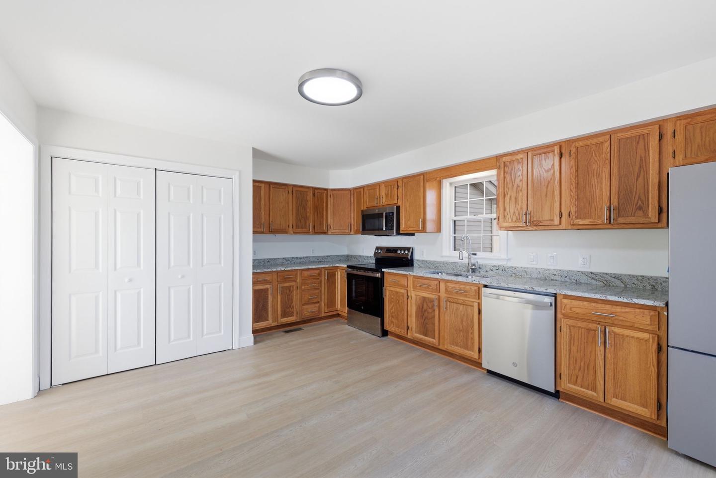 109 HILLTOP CT, CROSS JUNCTION, Virginia 22625, 3 Bedrooms Bedrooms, 7 Rooms Rooms,2 BathroomsBathrooms,Residential,For sale,109 HILLTOP CT,VAFV2039644 MLS # VAFV2039644