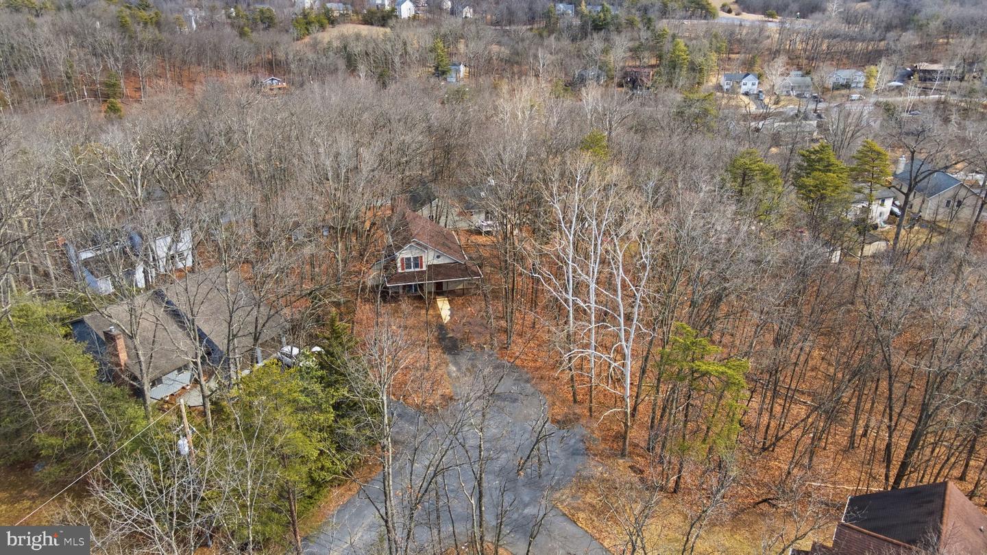 109 HILLTOP CT, CROSS JUNCTION, Virginia 22625, 3 Bedrooms Bedrooms, 7 Rooms Rooms,2 BathroomsBathrooms,Residential,For sale,109 HILLTOP CT,VAFV2039644 MLS # VAFV2039644