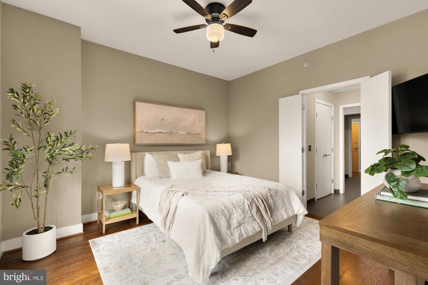 910 M ST NW #804, WASHINGTON, District Of Columbia 20001, 1 Bedroom Bedrooms, 6 Rooms Rooms,1 BathroomBathrooms,Residential,For sale,910 M ST NW #804,DCDC2246596 MLS # DCDC2246596