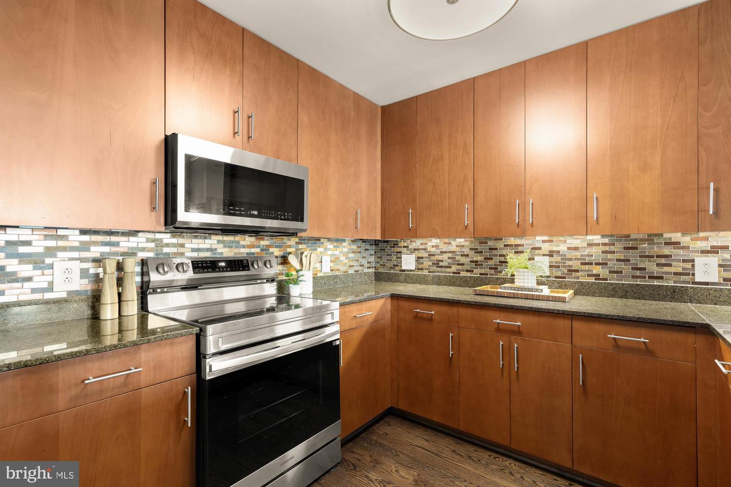 910 M ST NW #804, WASHINGTON, District Of Columbia 20001, 1 Bedroom Bedrooms, 6 Rooms Rooms,1 BathroomBathrooms,Residential,For sale,910 M ST NW #804,DCDC2246596 MLS # DCDC2246596