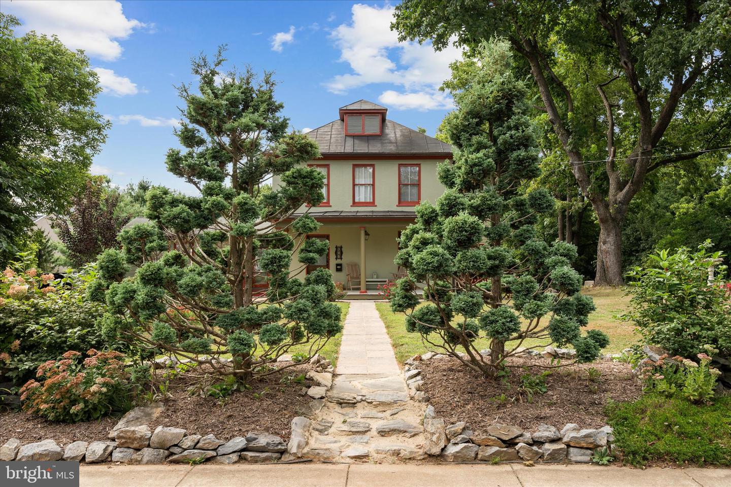 325 S CHURCH ST, BERRYVILLE, Virginia 22611, 5 Bedrooms Bedrooms, ,3 BathroomsBathrooms,Residential,For sale,325 S CHURCH ST,VACL2006510 MLS # VACL2006510