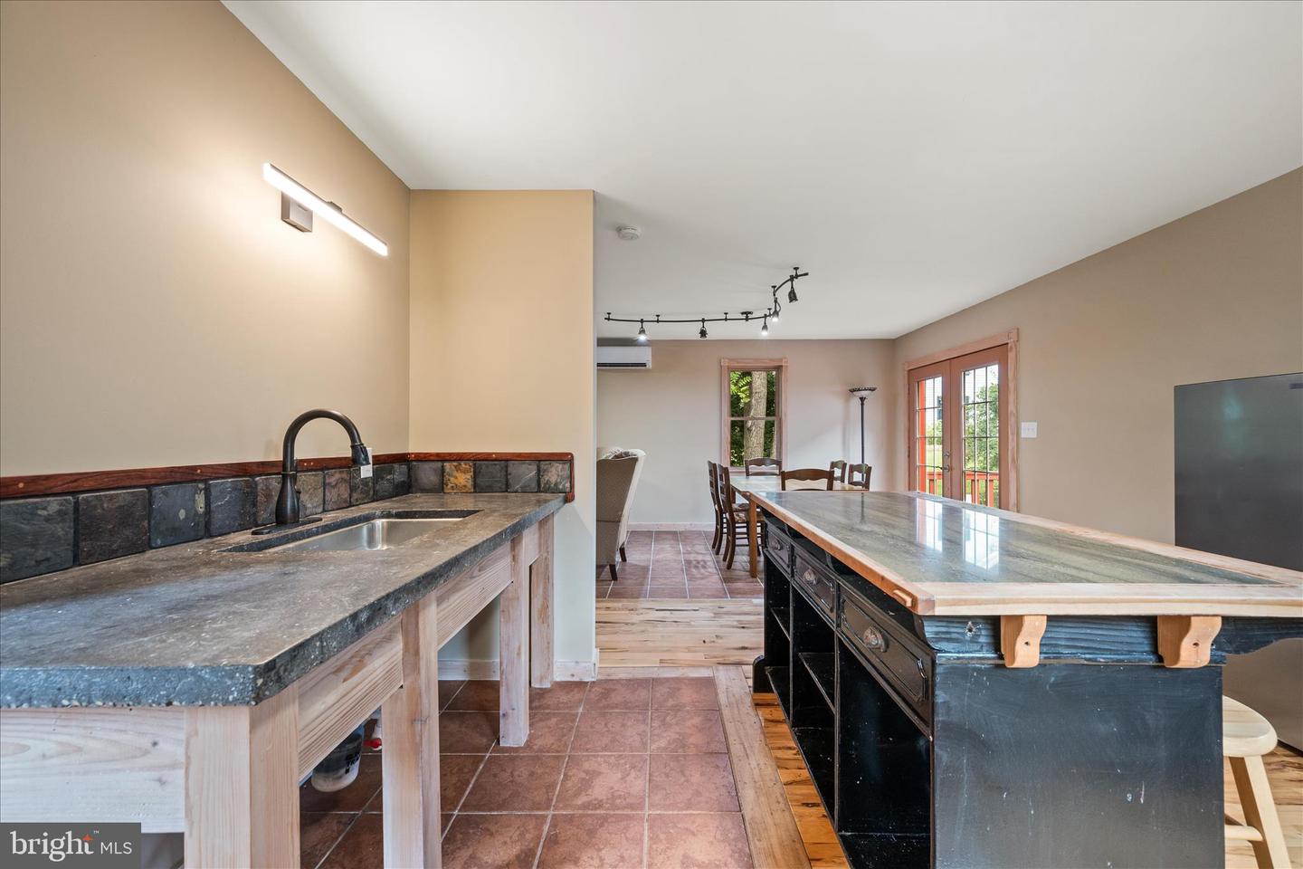 325 S CHURCH ST, BERRYVILLE, Virginia 22611, 5 Bedrooms Bedrooms, ,3 BathroomsBathrooms,Residential,For sale,325 S CHURCH ST,VACL2006510 MLS # VACL2006510