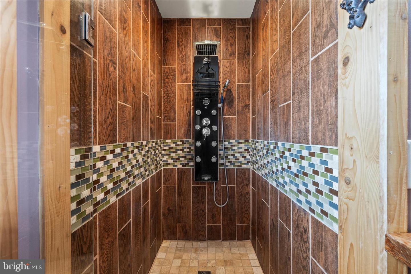 325 S CHURCH ST, BERRYVILLE, Virginia 22611, 5 Bedrooms Bedrooms, ,3 BathroomsBathrooms,Residential,For sale,325 S CHURCH ST,VACL2006510 MLS # VACL2006510