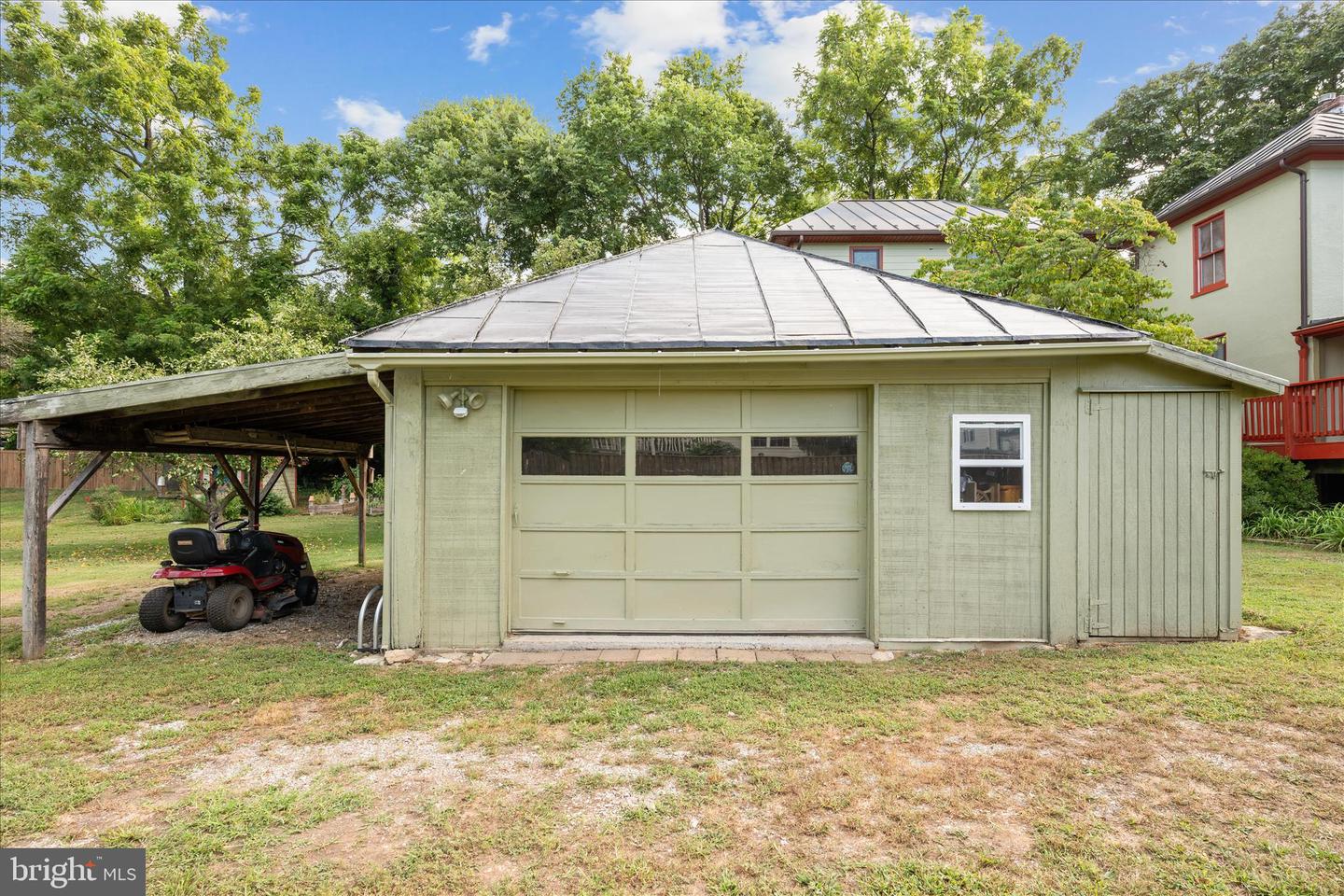 325 S CHURCH ST, BERRYVILLE, Virginia 22611, 5 Bedrooms Bedrooms, ,3 BathroomsBathrooms,Residential,For sale,325 S CHURCH ST,VACL2006510 MLS # VACL2006510