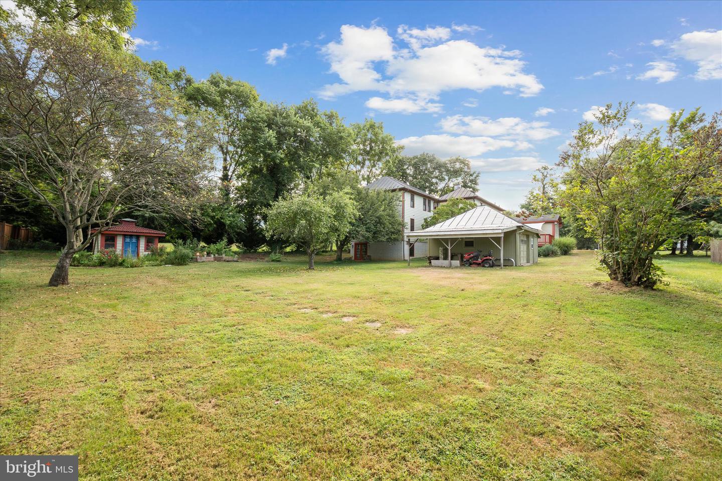 325 S CHURCH ST, BERRYVILLE, Virginia 22611, 5 Bedrooms Bedrooms, ,3 BathroomsBathrooms,Residential,For sale,325 S CHURCH ST,VACL2006510 MLS # VACL2006510