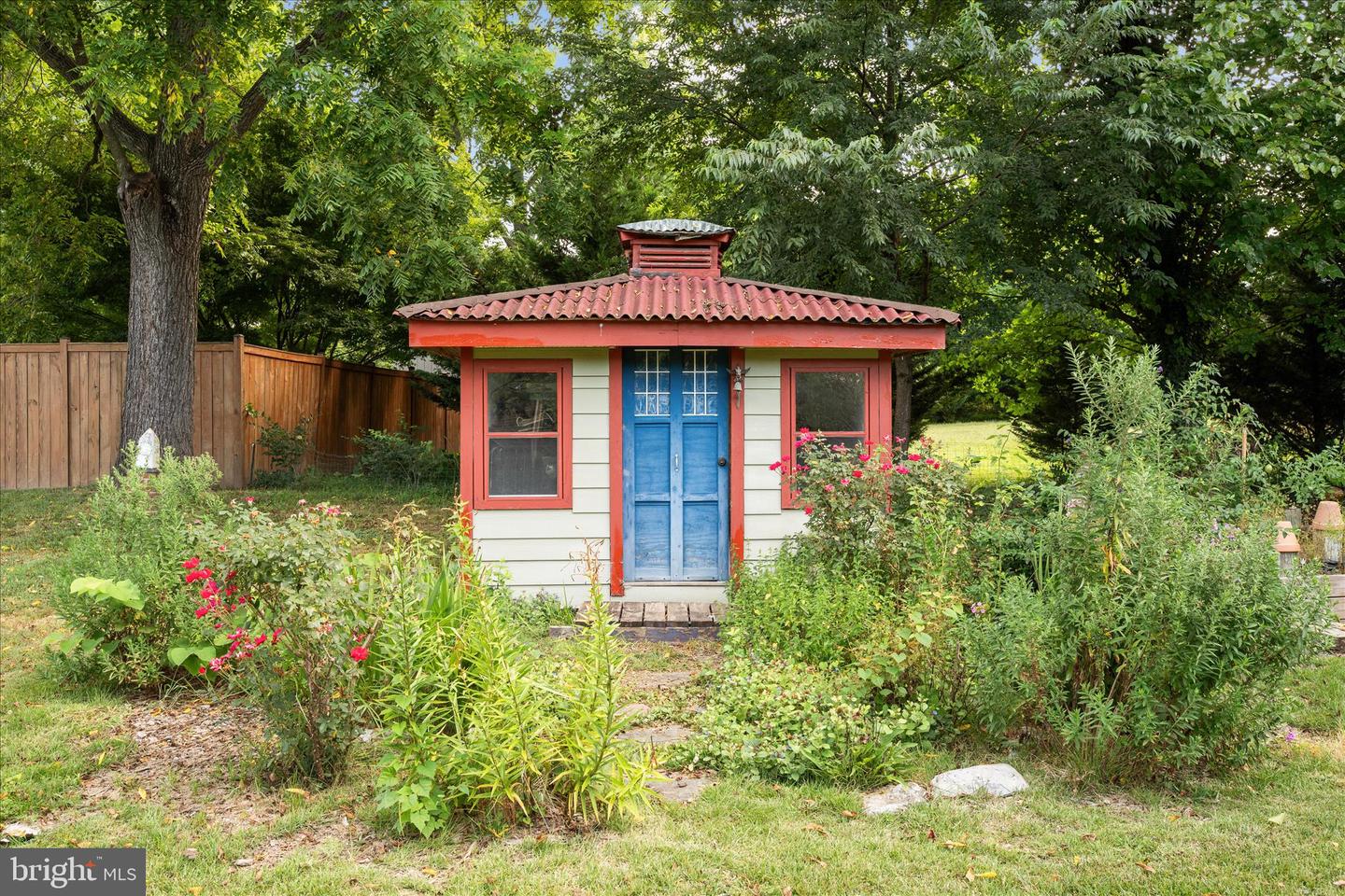 325 S CHURCH ST, BERRYVILLE, Virginia 22611, 5 Bedrooms Bedrooms, ,3 BathroomsBathrooms,Residential,For sale,325 S CHURCH ST,VACL2006510 MLS # VACL2006510