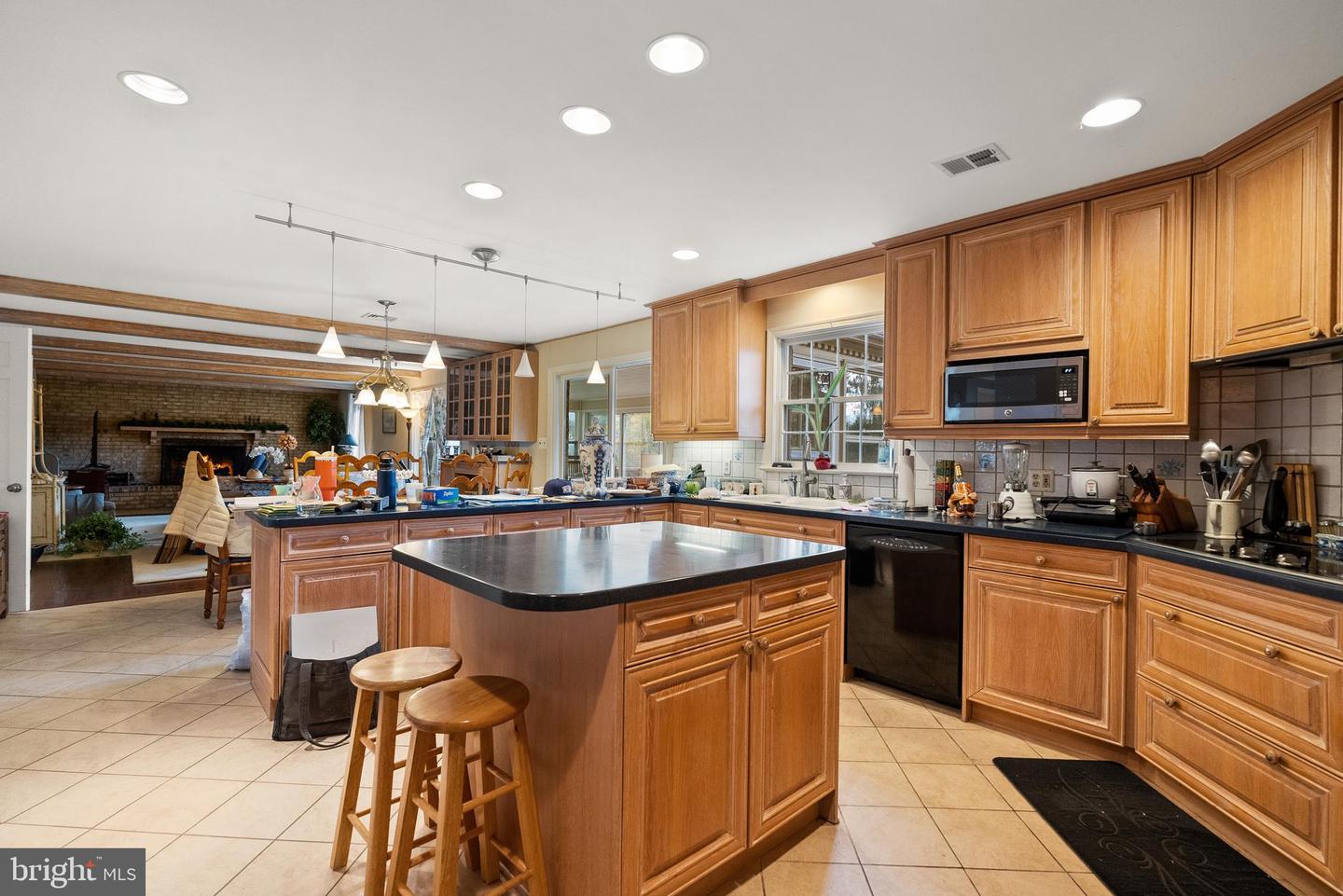 1207 TOWLSTON RD, GREAT FALLS, Virginia 22066, 6 Bedrooms Bedrooms, ,4 BathroomsBathrooms,Residential,For sale,1207 TOWLSTON RD,VAFX2291586 MLS # VAFX2291586