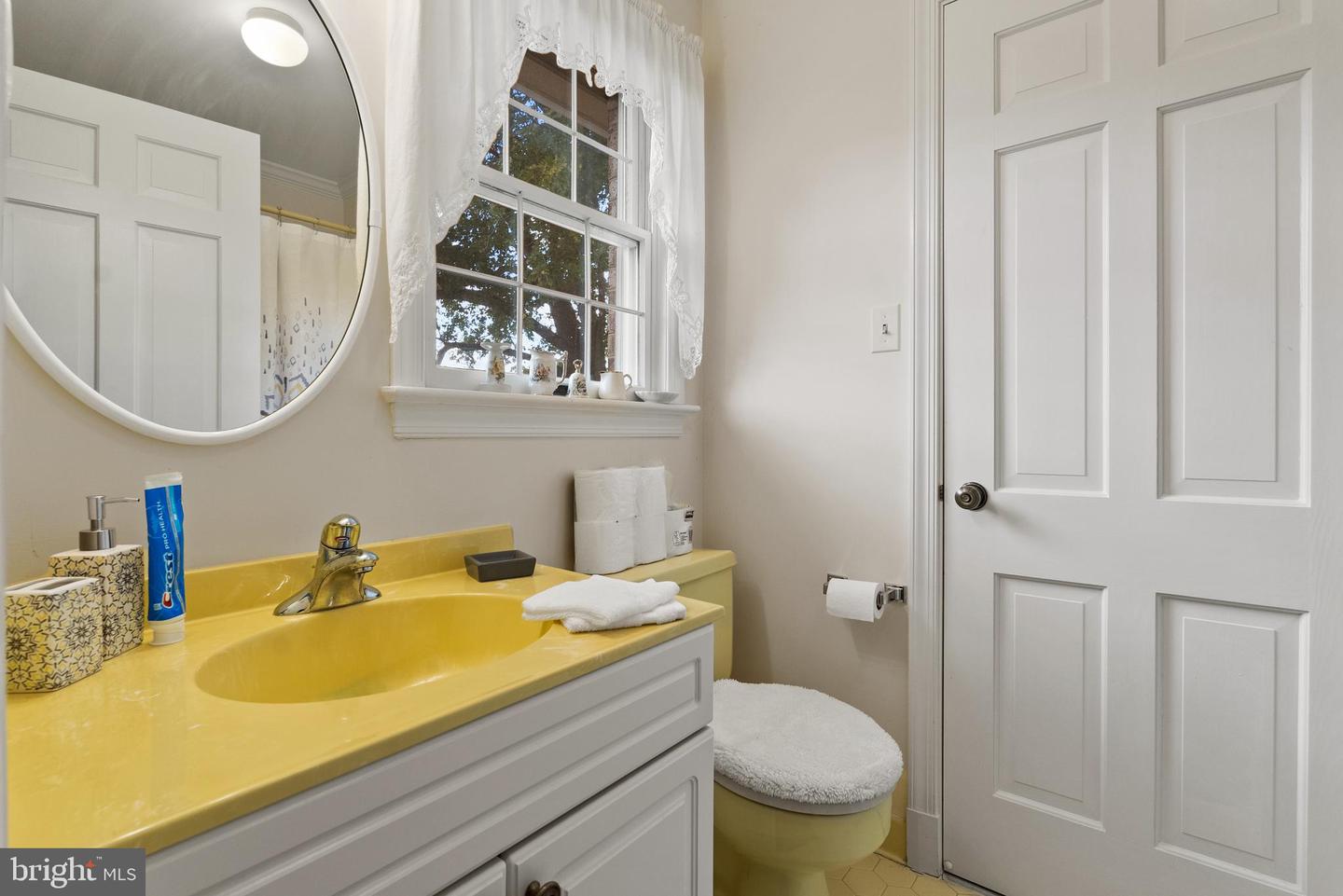 1207 TOWLSTON RD, GREAT FALLS, Virginia 22066, 6 Bedrooms Bedrooms, ,4 BathroomsBathrooms,Residential,For sale,1207 TOWLSTON RD,VAFX2291586 MLS # VAFX2291586