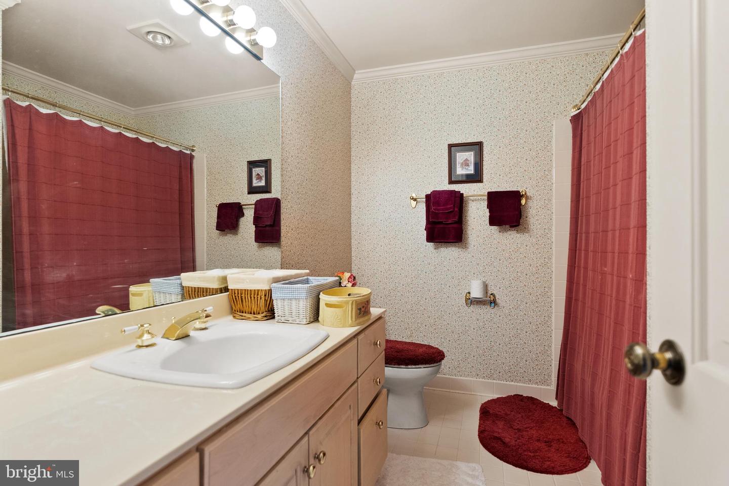 1207 TOWLSTON RD, GREAT FALLS, Virginia 22066, 6 Bedrooms Bedrooms, ,4 BathroomsBathrooms,Residential,For sale,1207 TOWLSTON RD,VAFX2291586 MLS # VAFX2291586