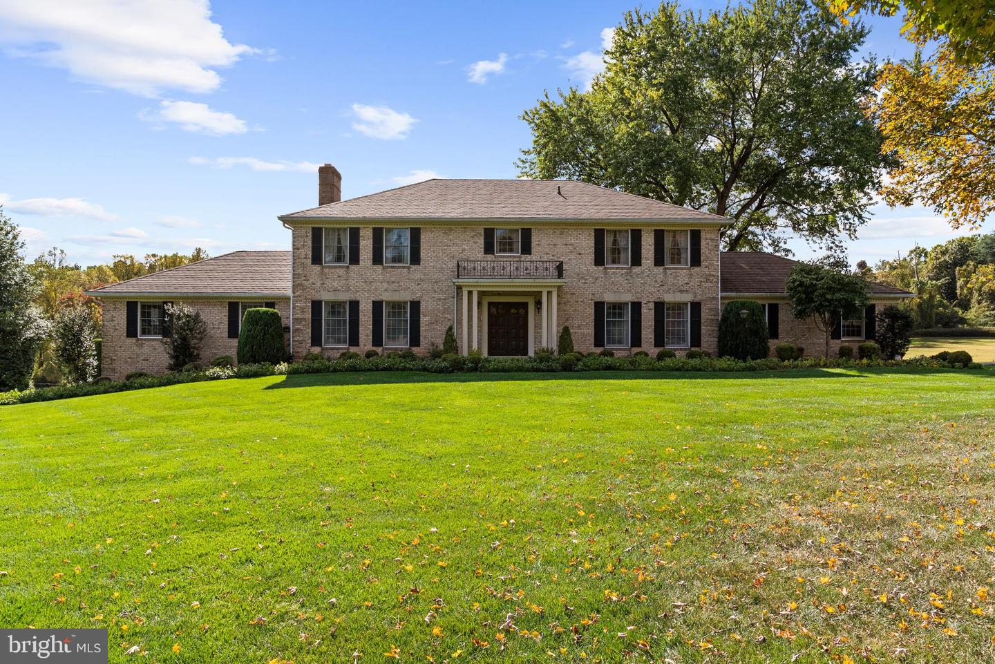 1207 TOWLSTON RD, GREAT FALLS, Virginia 22066, 6 Bedrooms Bedrooms, ,4 BathroomsBathrooms,Residential,For sale,1207 TOWLSTON RD,VAFX2291586 MLS # VAFX2291586