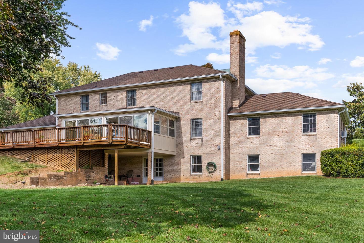 1207 TOWLSTON RD, GREAT FALLS, Virginia 22066, 6 Bedrooms Bedrooms, ,4 BathroomsBathrooms,Residential,For sale,1207 TOWLSTON RD,VAFX2291586 MLS # VAFX2291586