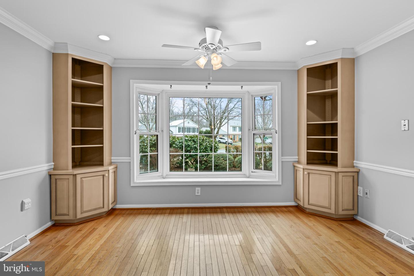 10815 STANHOPE PL, FAIRFAX, Virginia 22032, 4 Bedrooms Bedrooms, ,2 BathroomsBathrooms,Residential,For sale,10815 STANHOPE PL,VAFX2291626 MLS # VAFX2291626