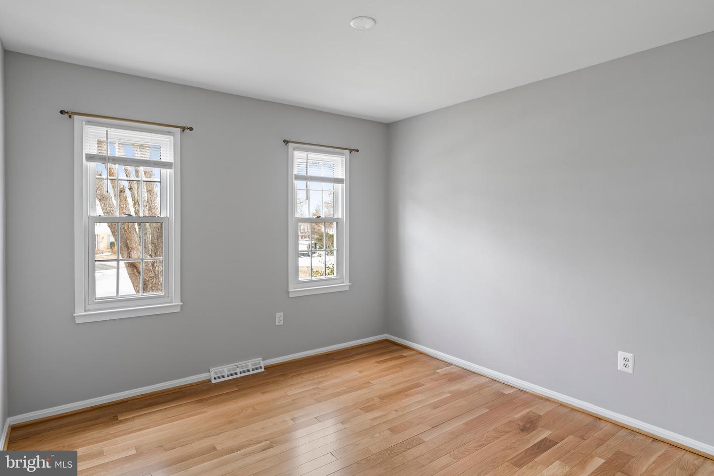 10815 STANHOPE PL, FAIRFAX, Virginia 22032, 4 Bedrooms Bedrooms, ,2 BathroomsBathrooms,Residential,For sale,10815 STANHOPE PL,VAFX2291626 MLS # VAFX2291626