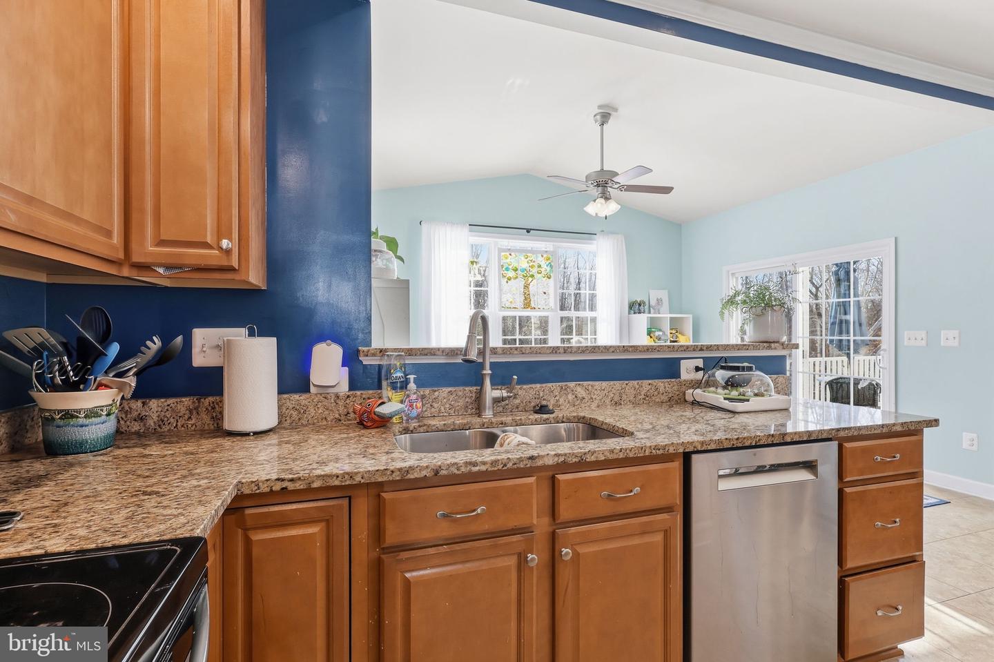 325 PHILLIPS ST, FREDERICKSBURG, Virginia 22405, 5 Bedrooms Bedrooms, ,3 BathroomsBathrooms,Residential,For sale,325 PHILLIPS ST,VAST2046262 MLS # VAST2046262